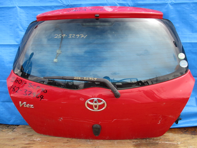 Used Toyota  BOOT LID SHOCK LEFT